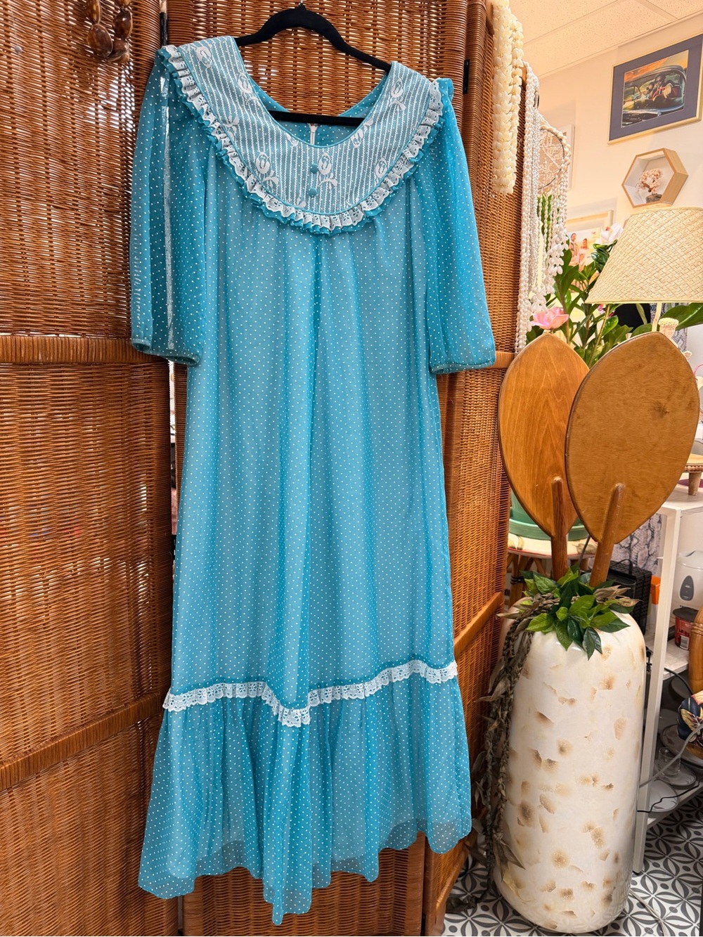 Vintage Pearl Hawai‘i Teal Polka Dot Dress with Ruffle Collar (Mu‘u Style)